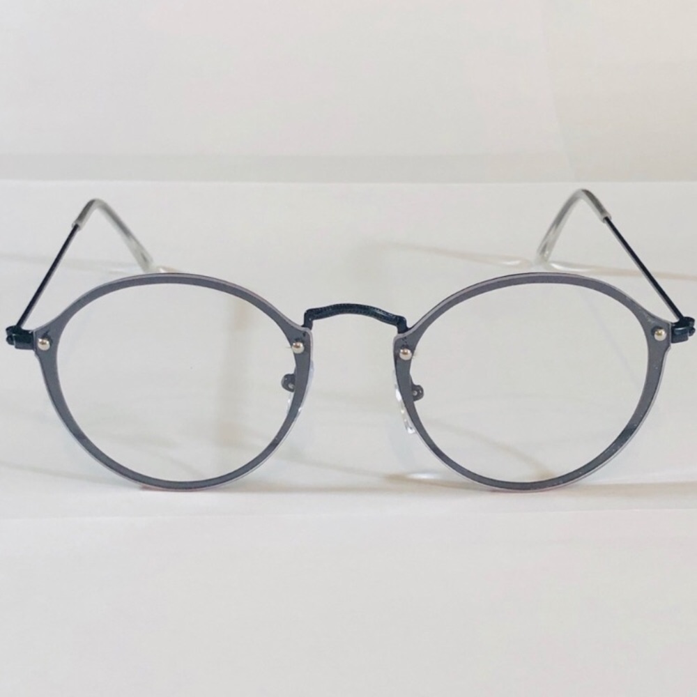 Non prescription never worn glasses